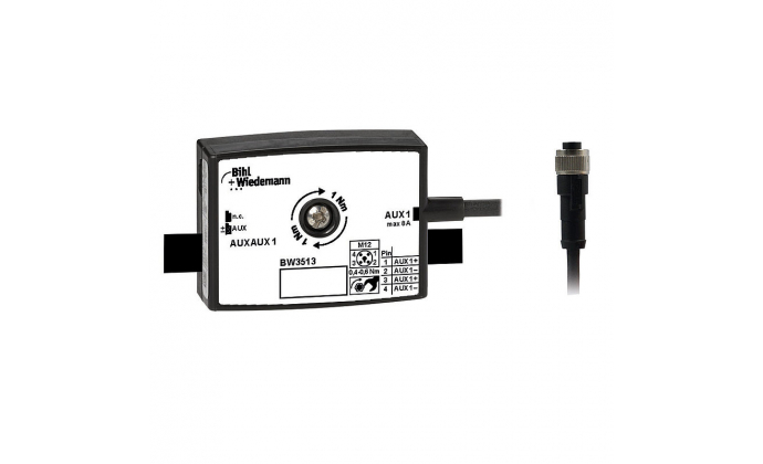 BW3513 - Passive Distributor AUX to 1 x M12 power cable socket, straight, T-coded, 4 poles, depth 19 mm, IP67